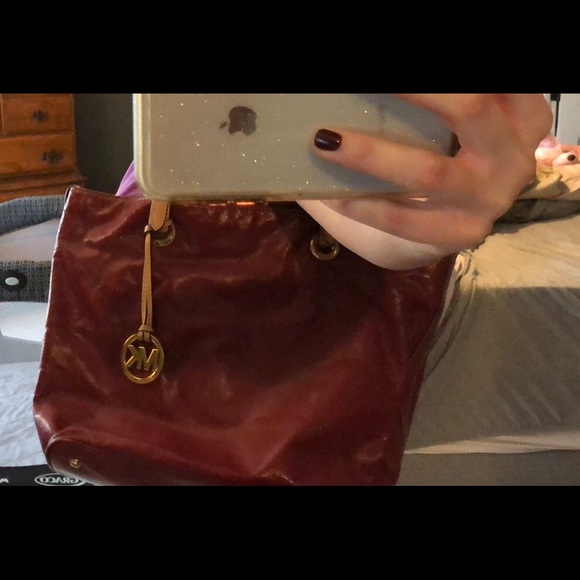 Authentic Michael Kors dark pink leather bag - Picture 6 of 6